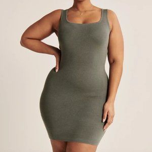 NWT Abercrombie & Fitch 90s Ribbed Mini Sweater Dress Small Petite Olive Green